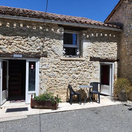 gîte en pierre le paradis sur notre propriété proche issigeac et de bergerac Saint-Aubin-de-Lanquais Exterior foto