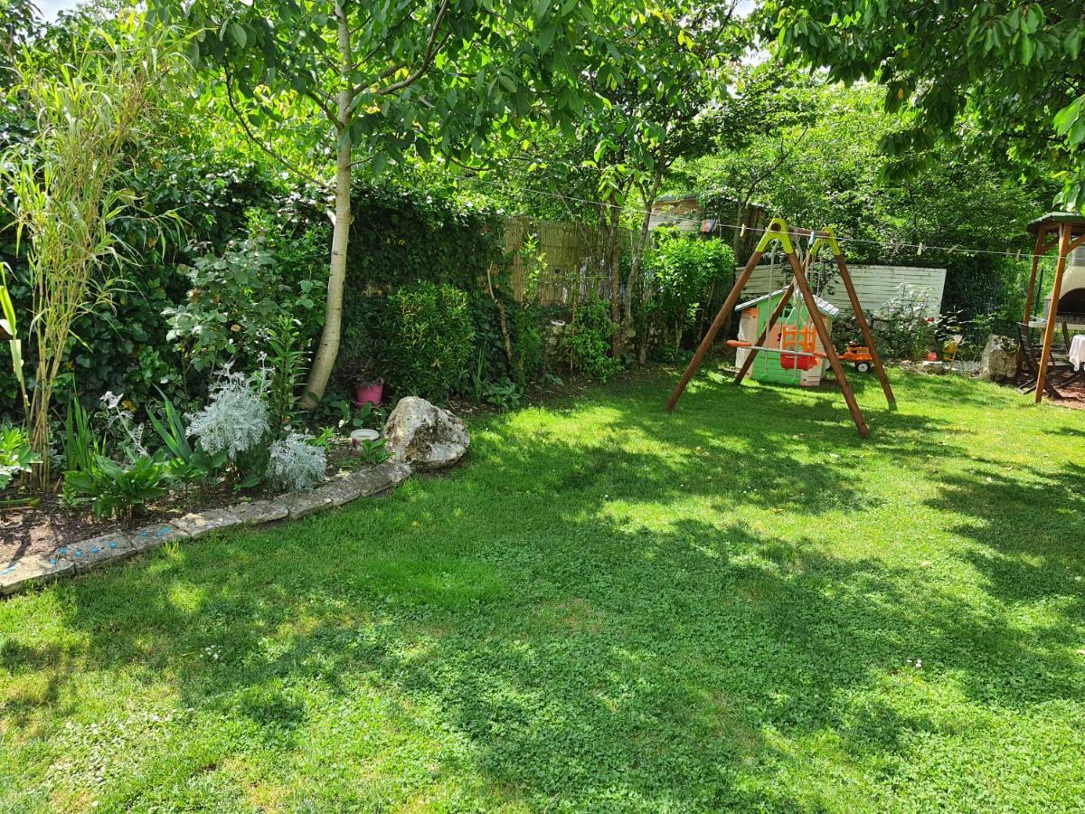 gîte en pierre le paradis sur notre propriété proche issigeac et de bergerac Saint-Aubin-de-Lanquais Exterior foto