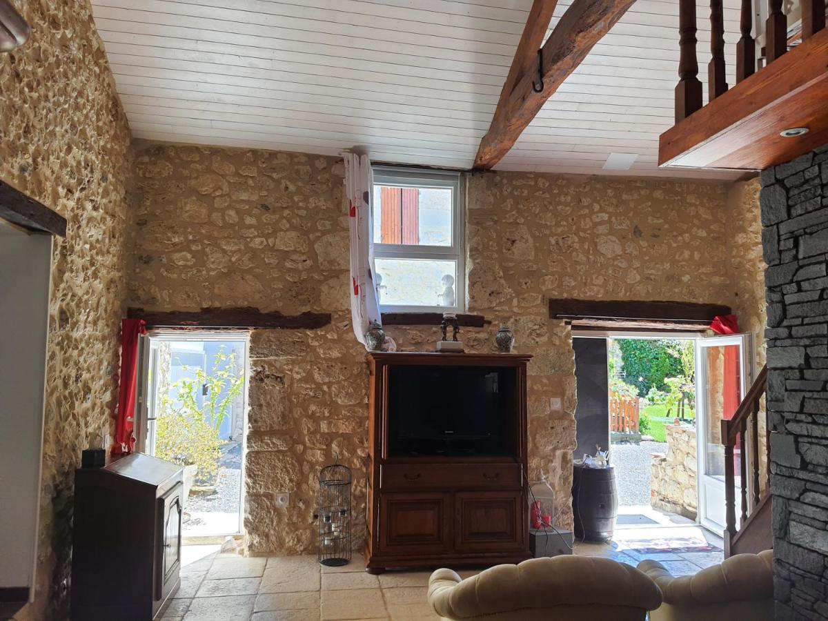 gîte en pierre le paradis sur notre propriété proche issigeac et de bergerac Saint-Aubin-de-Lanquais Exterior foto