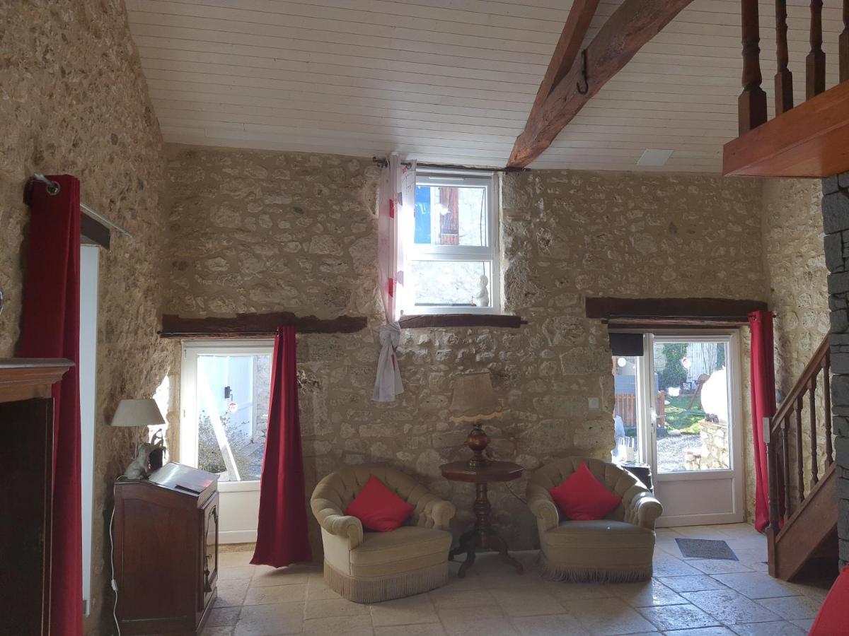 gîte en pierre le paradis sur notre propriété proche issigeac et de bergerac Saint-Aubin-de-Lanquais Exterior foto