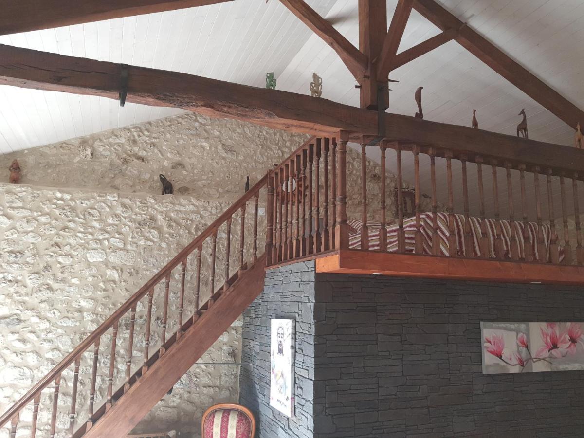 gîte en pierre le paradis sur notre propriété proche issigeac et de bergerac Saint-Aubin-de-Lanquais Exterior foto
