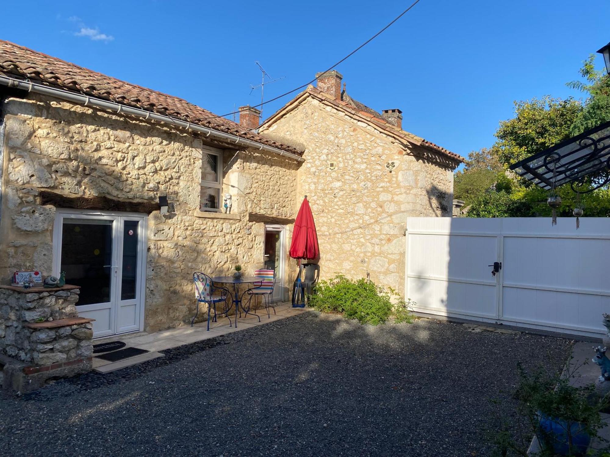 gîte en pierre le paradis sur notre propriété proche issigeac et de bergerac Saint-Aubin-de-Lanquais Exterior foto